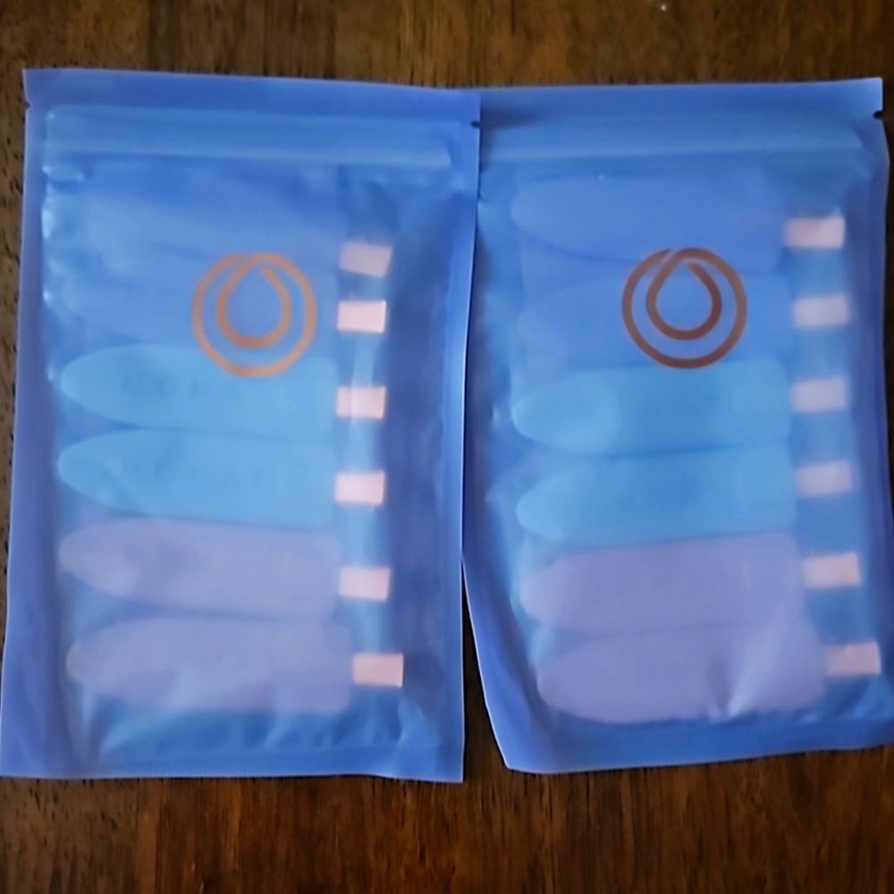 MONAT hair clips Brand new